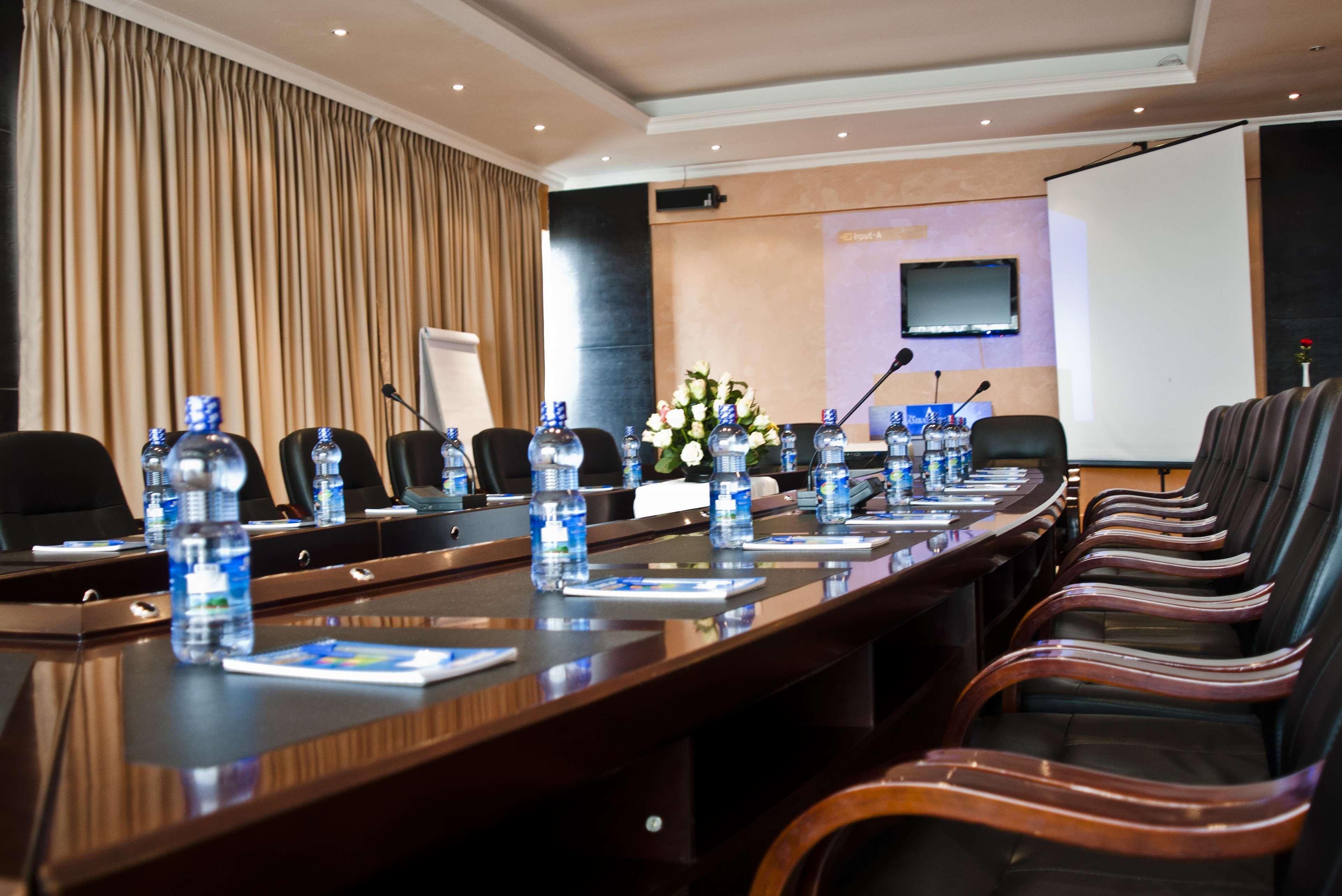 Ambassador Hotel Αντίς Αμπέμπα Εξωτερικό φωτογραφία